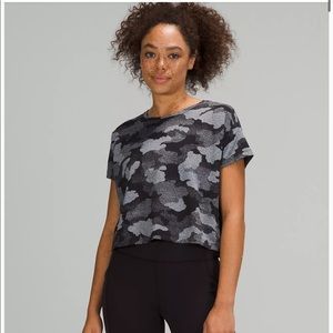 lululemon crop tee